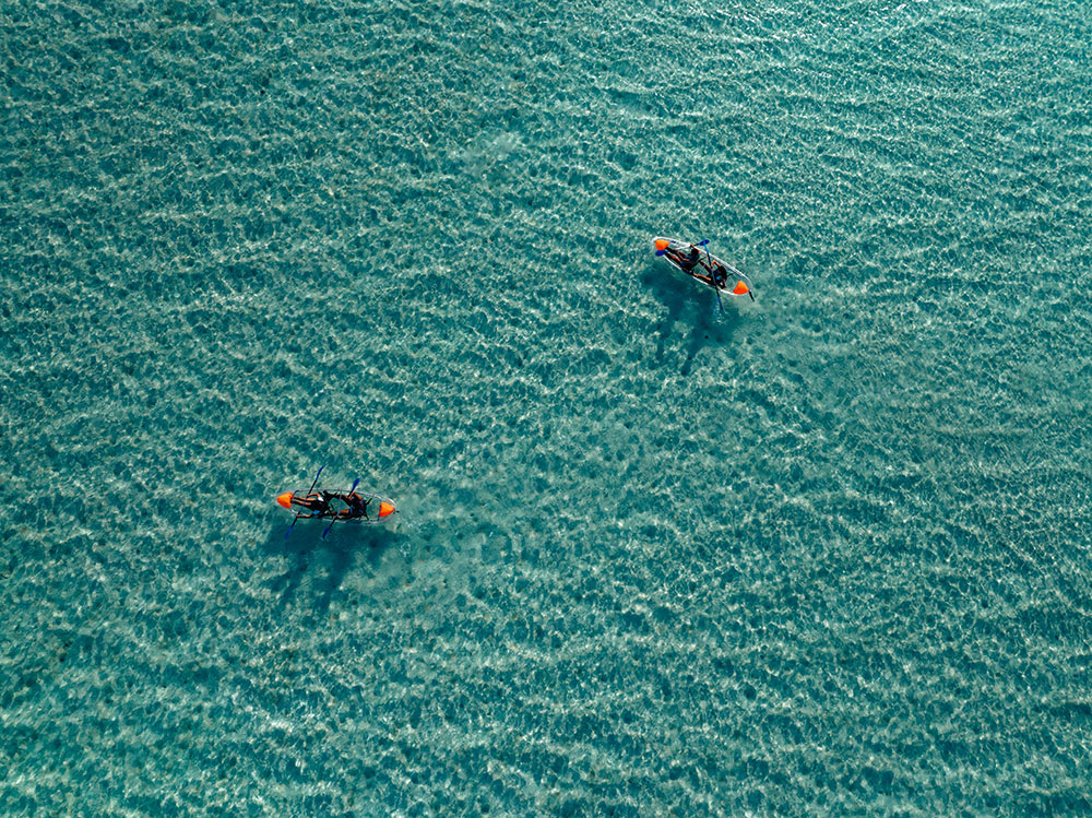Bateaux sur la mer Rouge vus du ciel